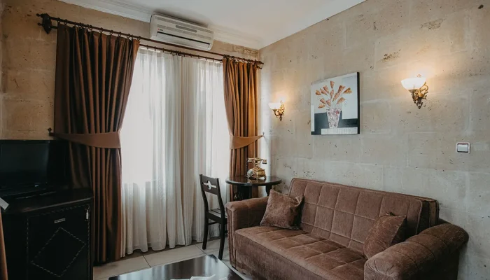 Deluxe_Stone_Suite4
