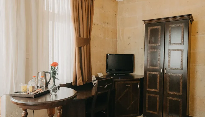 Single_Stone_Room_with_Balcony7